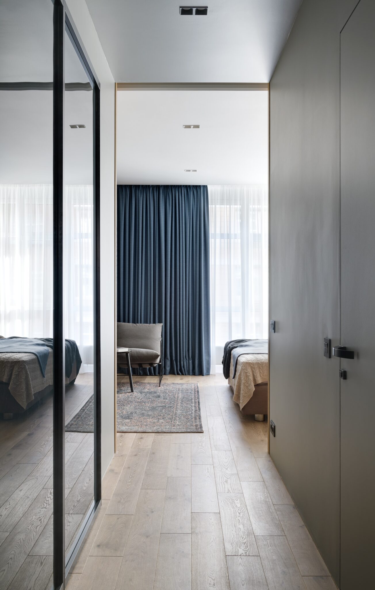 Do's And Don'ts Of Feng Shui Mirrors In Your Bedroom