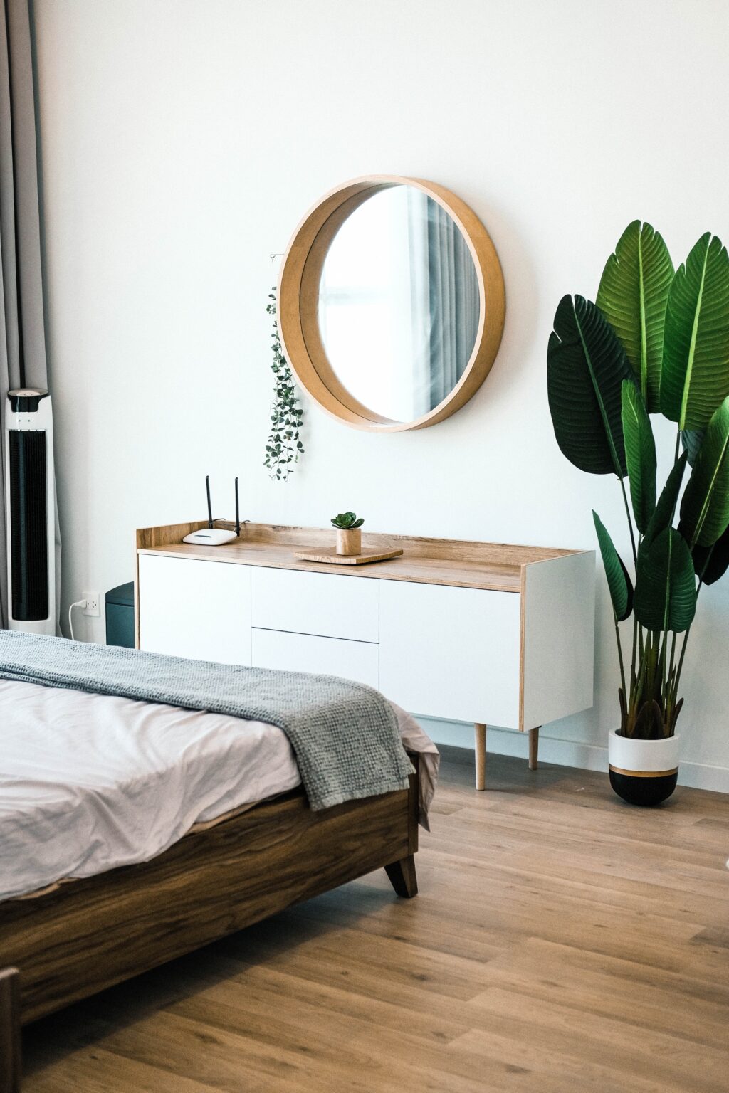 Do's And Don'ts Of Feng Shui Mirrors In Your Bedroom